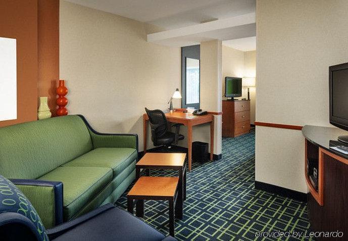 Fairfield Inn Hartford Airport Windsor Locks Dış mekan fotoğraf