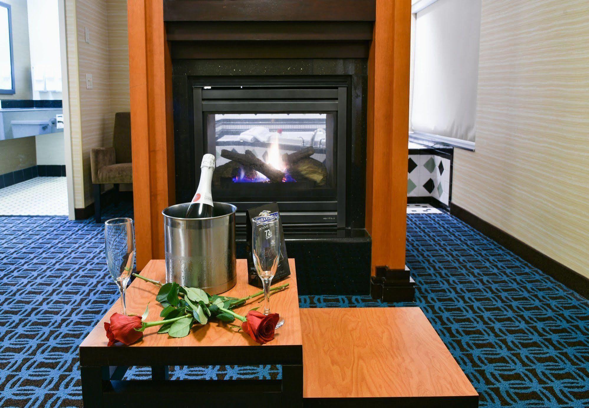 Fairfield Inn Hartford Airport Windsor Locks Dış mekan fotoğraf